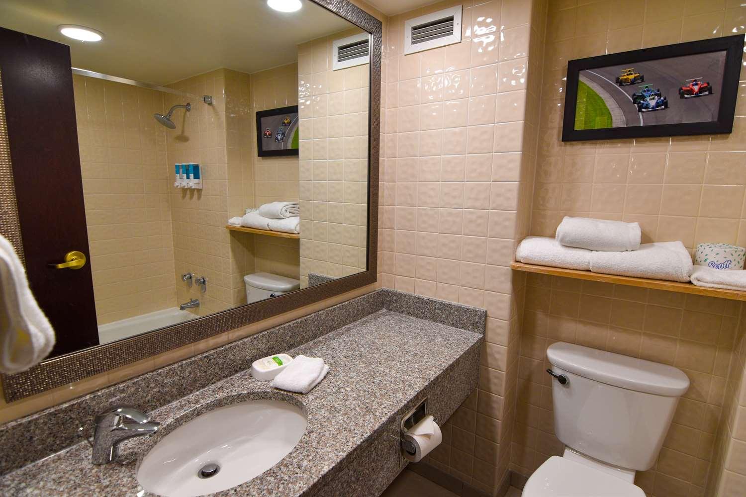 Best Western Plus Indianapolis North At Pyramids Экстерьер фото