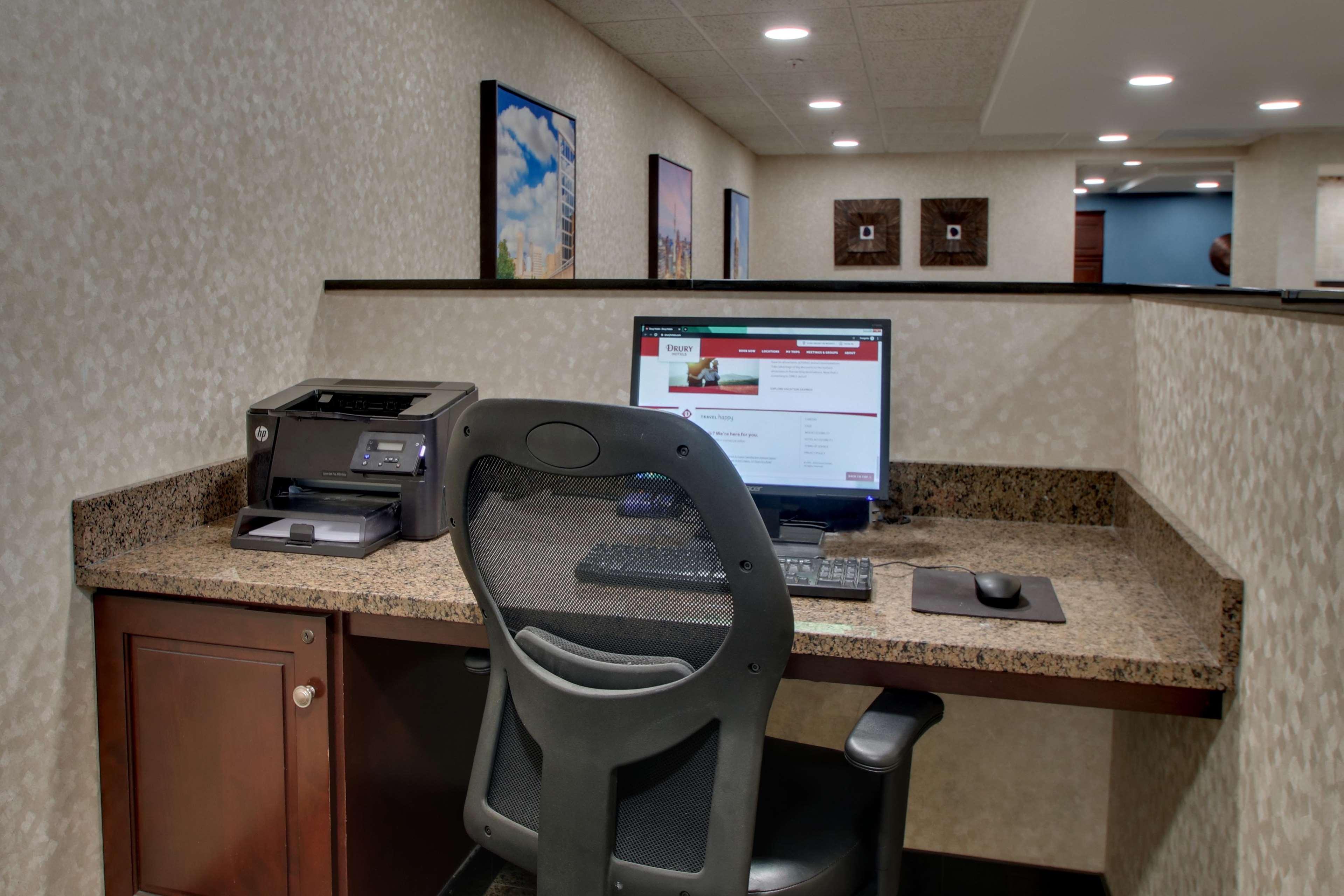 Best Western Plus Indianapolis North At Pyramids Экстерьер фото