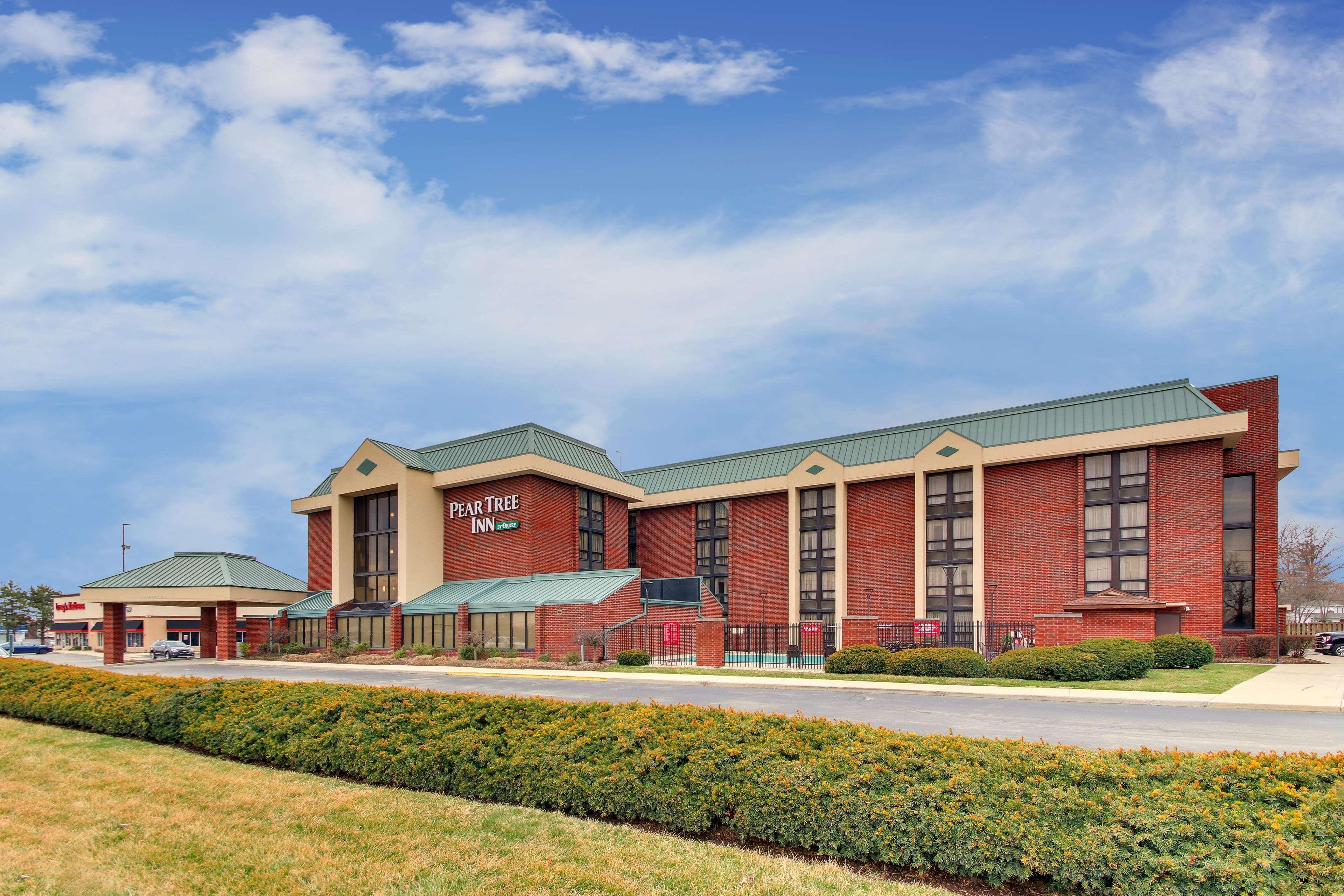 Best Western Plus Indianapolis North At Pyramids Экстерьер фото