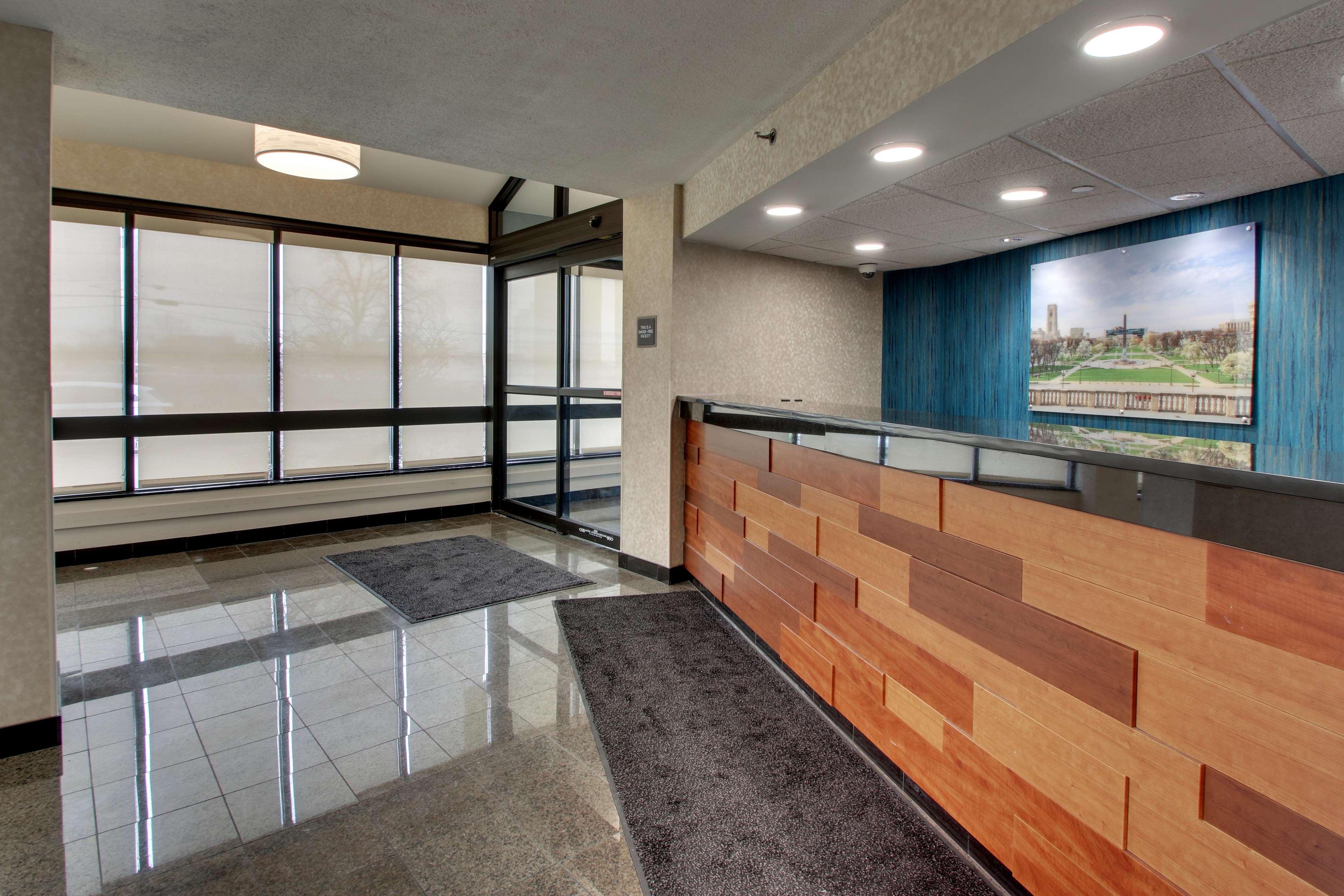 Best Western Plus Indianapolis North At Pyramids Экстерьер фото