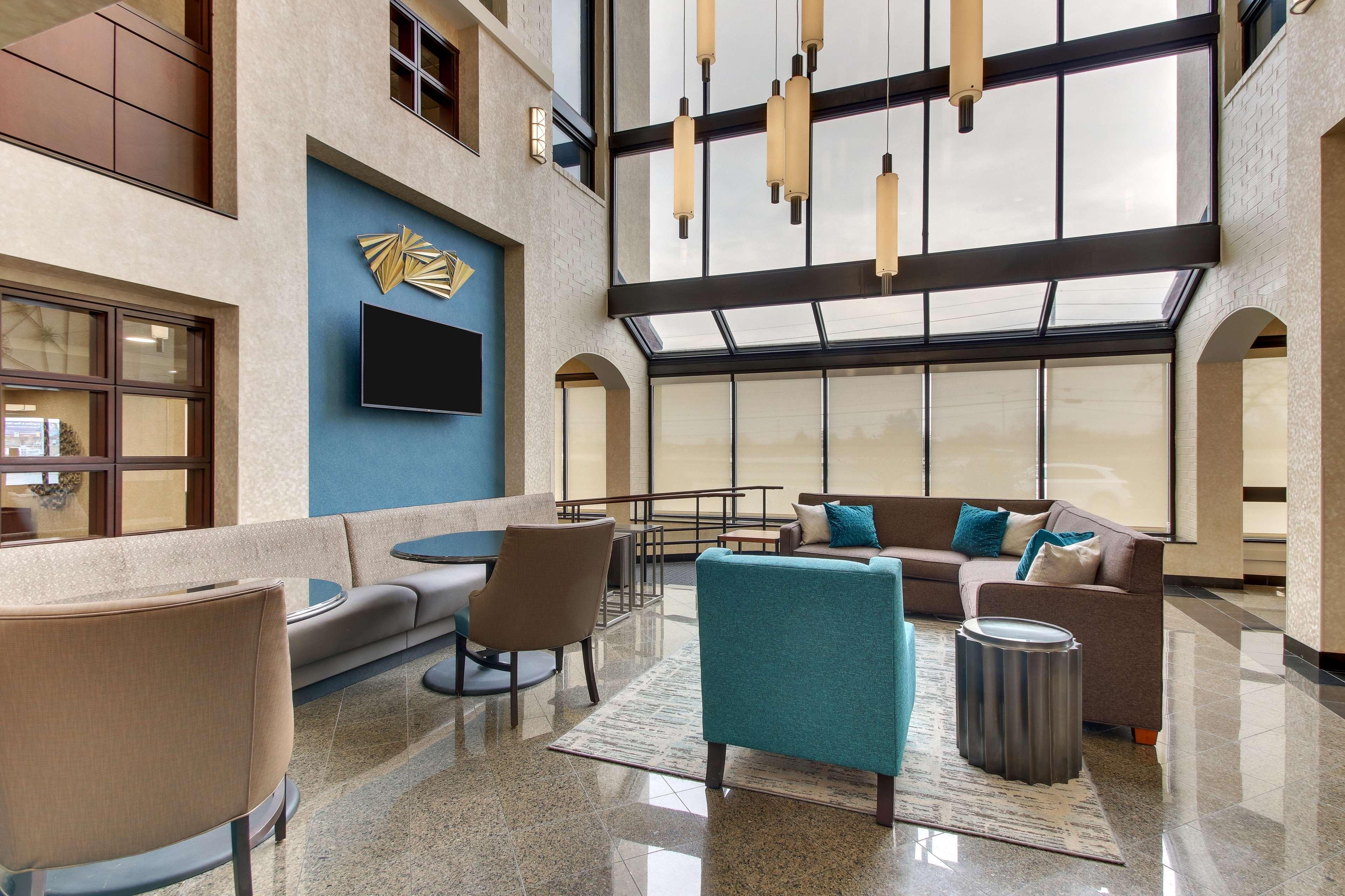 Best Western Plus Indianapolis North At Pyramids Экстерьер фото