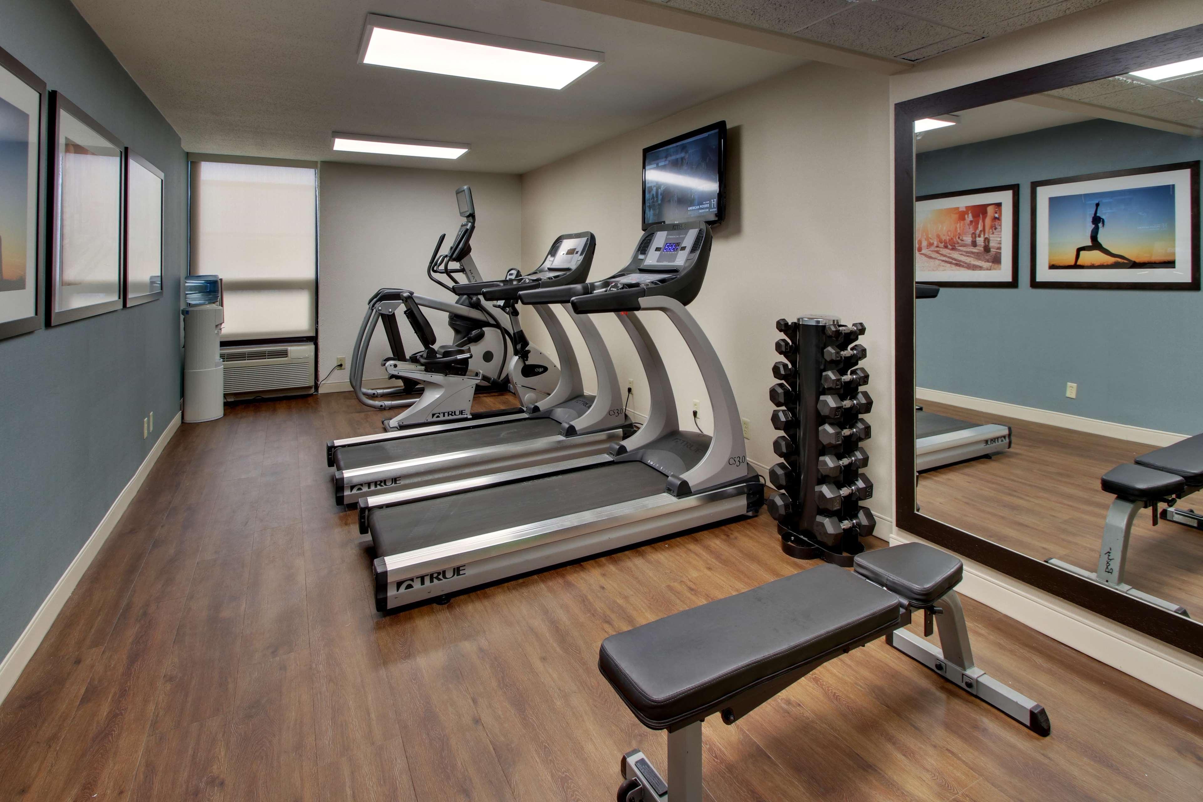 Best Western Plus Indianapolis North At Pyramids Экстерьер фото