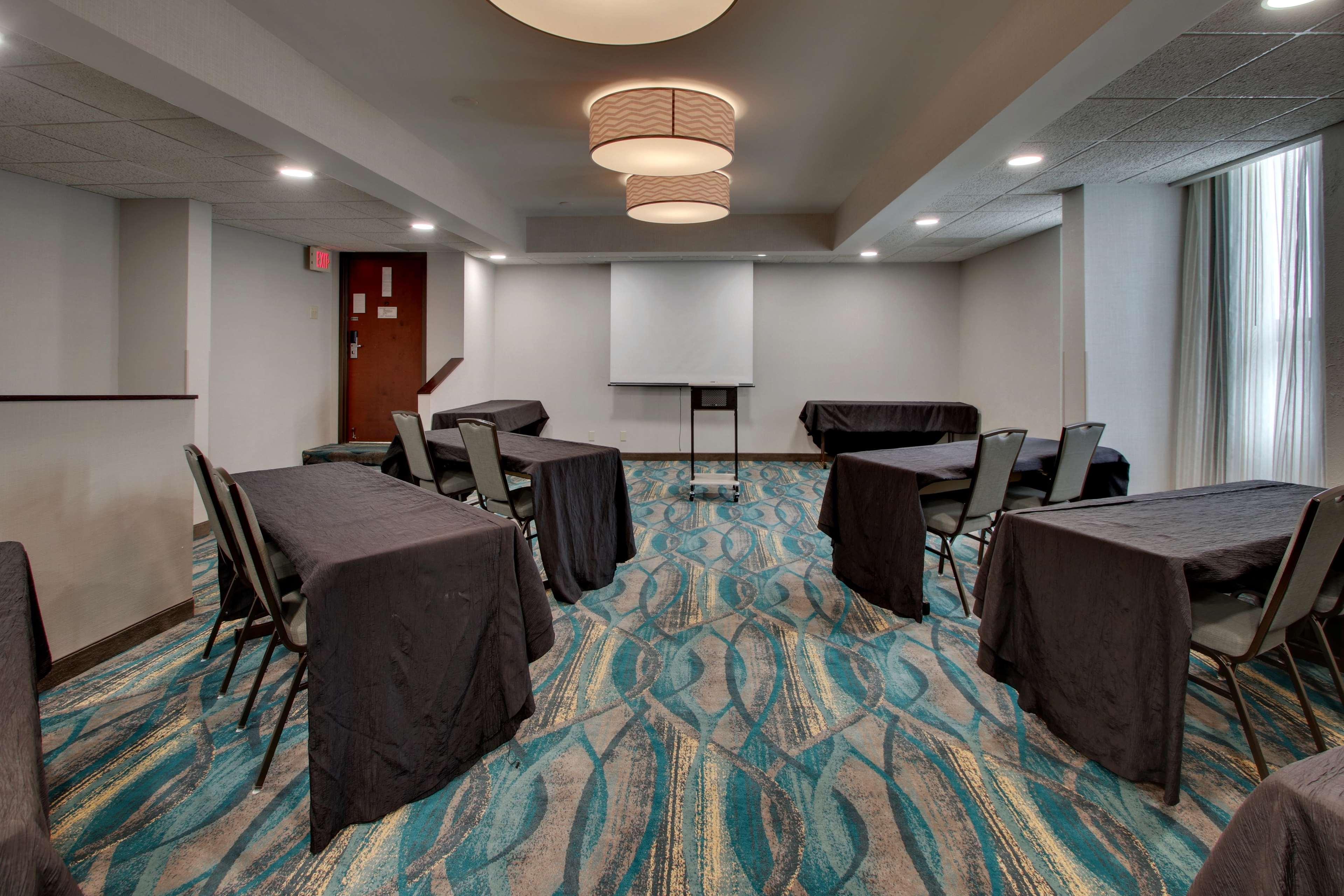 Best Western Plus Indianapolis North At Pyramids Экстерьер фото
